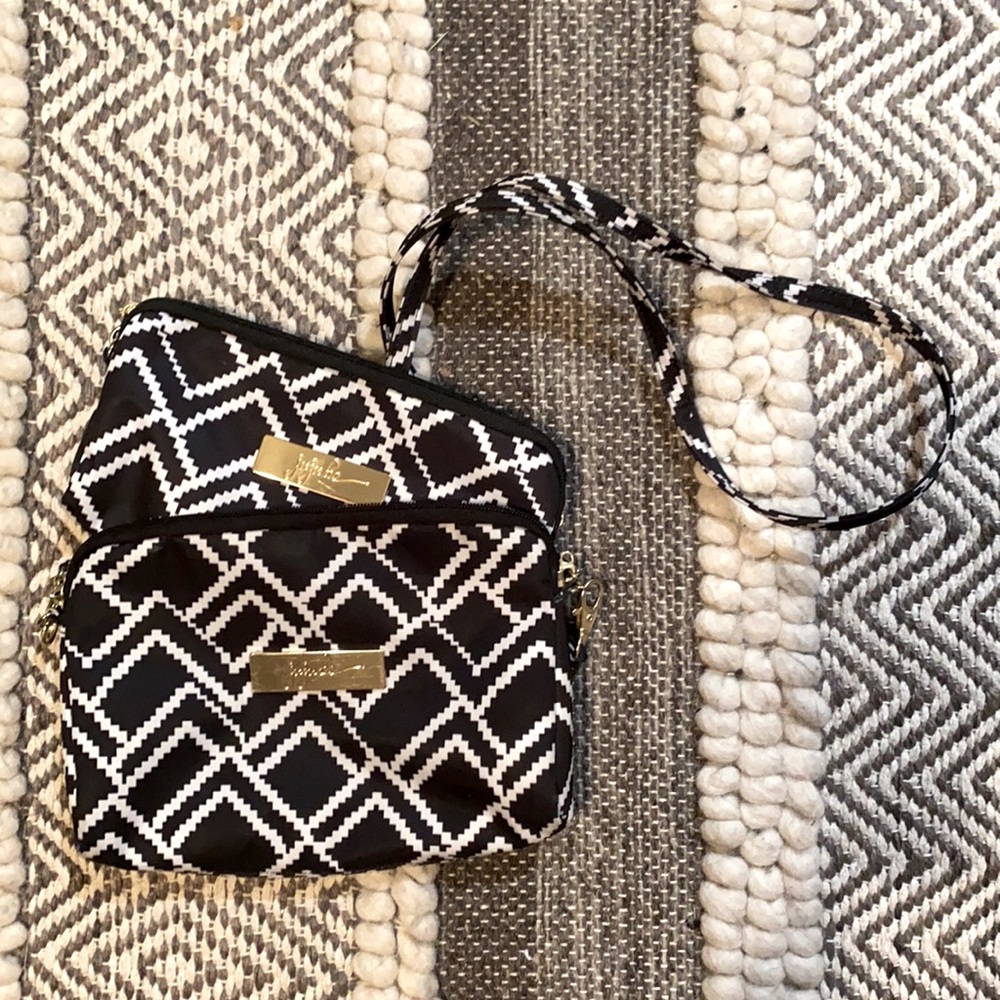 Jujube crossbody and small clutch